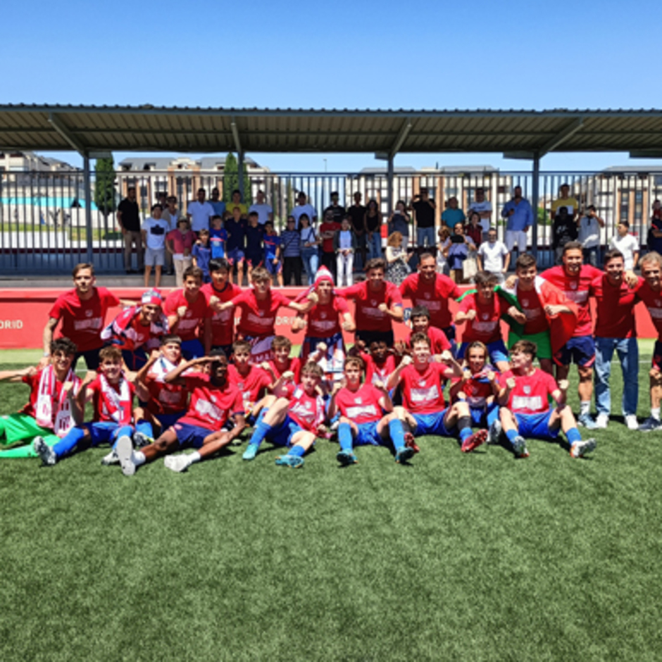 El Cadete B, Campeón De Liga - Club Atlético De Madrid · Web Oficial