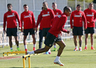 temporada 13/14. Entrenamiento en la Ciudad deportiva de Majadahonda.Miranda corriendo durante el entrenamiento