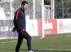 temporada 15/16. Entrenamiento en la ciudad deportiva de Majadahonda. Simeone durante el entrenamiento