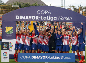 Temporada 18/19. Atlético de Madrid Femenino en Colombia en pretemporada frente al Atlético Huila. Campeonas