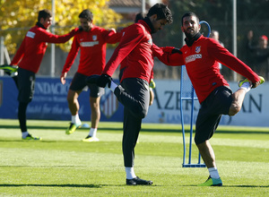 temporada 13/14. Entrenamiento en la Ciudad deportiva de Majadahonda. Arda y Costa ejercitandose