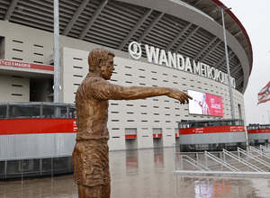 Luis Aragonés escultura Wanda Metropolitano