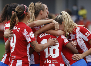 Temporada 21-22 | Atlético de Madrid Femenino | Piña Celebración