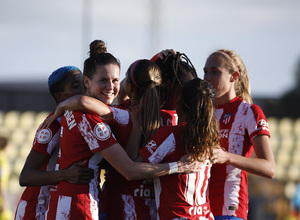 Temp. 21-22 | Villarreal - Atlético de Madrid Femenino | Celebración piña gol Tounkara