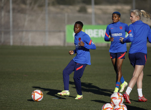 Temp. 21-22 | Supercopa de España | Entrenamiento | Thembi Kgatlana