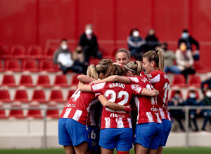 Temp. 21-22 | Atlético de Madrid Femenino - Sevilla | Piña celebración