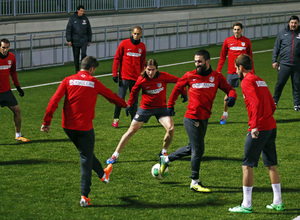 temporada 13/14. Entrenamiento en la Ciudad deportiva de Majadahonda. Rondo durante el entrenamiento